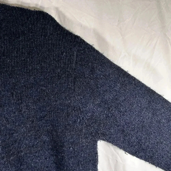 American Eagle Sweater Men Large Navy Blue Wool Blend Vneck Long Sleeve - Picture 5 of 8